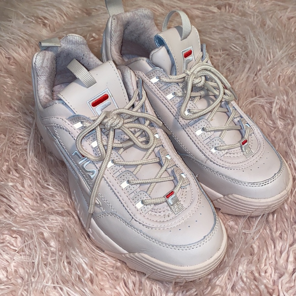 Size 8.5 millennial pink FILA disruptor 💖